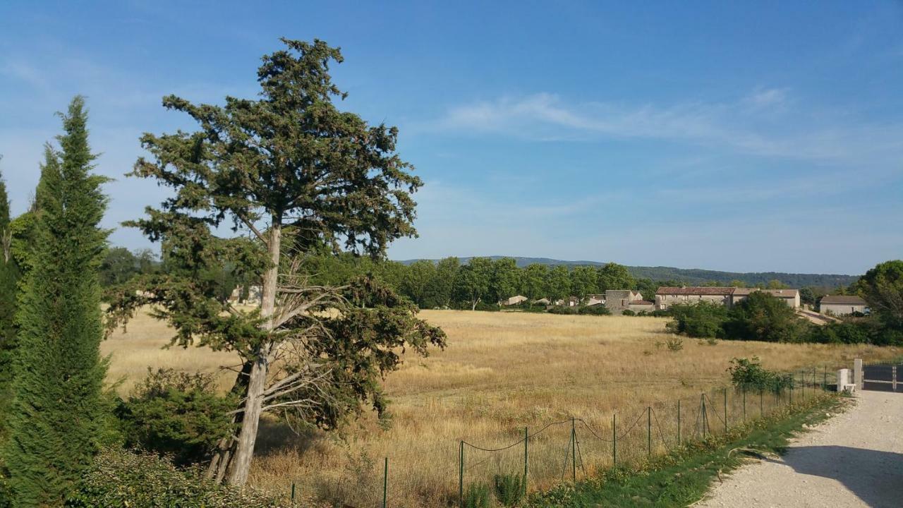 Apt 50M2 Avec Balcon Tout Equipe Proche D'Avignon Lägenhet Pernes-les-Fontaines Exteriör bild
